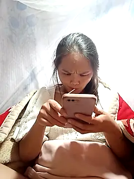 xinhxinhcute online show from October 2025 09:32:02 AM