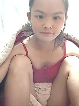 xinhxinhcute online show from October 2025 04:22:02 AM