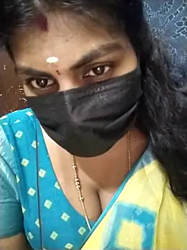 Snapshot of Nithiila chatting on November 2025 05:39:01 AM Nithiila online show from November 2025 05:39:01 AM