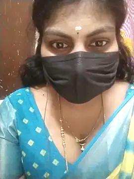 Snapshot of Nithiila chatting on September 2025 09:23:02 AM Nithiila online show from September 2025 09:23:02 AM