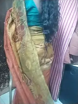 Snapshot of Nithiila chatting on November 2025 08:37:01 AM Nithiila online show from November 2025 08:37:01 AM