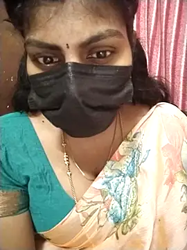 Snapshot of Nithiila chatting on October 2025 06:32:02 AM Nithiila online show from October 2025 06:32:02 AM