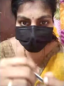 Snapshot of Nithiila chatting on September 2025 07:15:02 AM Nithiila online show from September 2025 07:15:02 AM