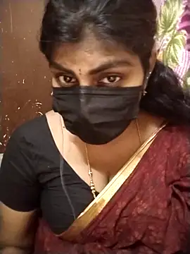 Snapshot of Nithiila chatting on November 2025 07:56:01 AM Nithiila online show from November 2025 07:56:01 AM