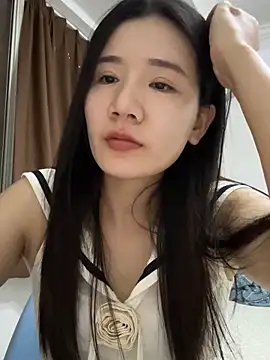 Snapshot of ruyi-13 chatting on October 2025 10:23:02 AM ruyi-13 online show from October 2025 10:23:02 AM