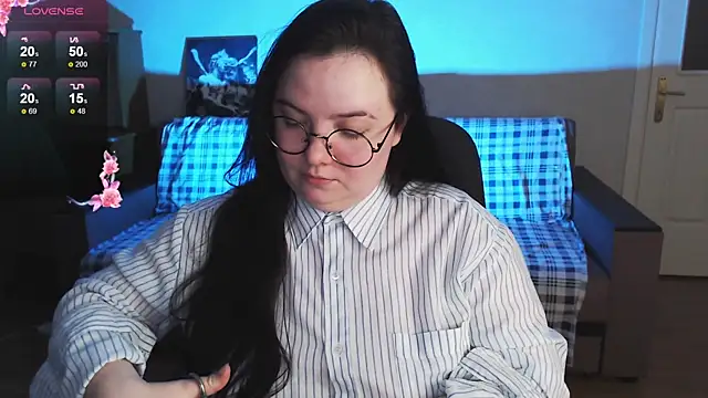 EmillyBones online show from April 2026 05:19:01 PM