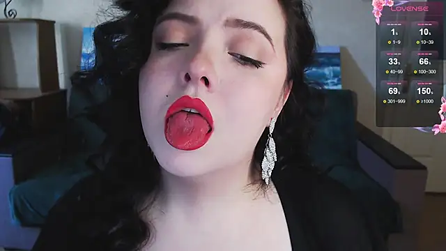 Snapshot of EmillyBones chatting on February 2026 09:39:02 AM EmillyBones online show from February 2026 09:39:02 AM