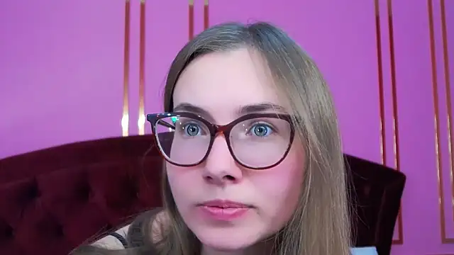 JessieJuss online show from November 2025 03:33:01 PM