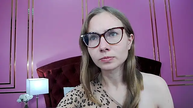 JessieJuss online show from September 2025 01:50:01 PM