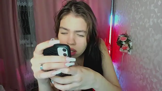 Snapshot of Kitty_Mila chatting on November 2025 11:36:01 AM Kitty Mila online show from November 2025 11:36:01 AM