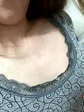 Snapshot of SophieDesire chatting on September 2025 08:56:01 PM SophieDesire online show from September 2025 08:56:01 PM