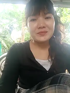 Snapshot of Thao_xx chatting on October 2025 06:23:01 AM Thao xx online show from October 2025 06:23:01 AM
