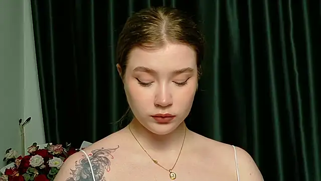 Snapshot of Rebecca_Lace chatting on October 2025 09:37:01 PM Rebecca Lace online show from October 2025 09:37:01 PM
