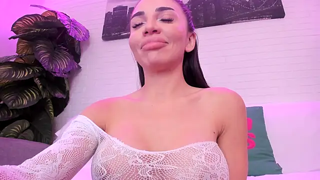 Snapshot of Katya_K chatting on October 2025 05:58:01 PM Katya K online show from October 2025 05:58:01 PM
