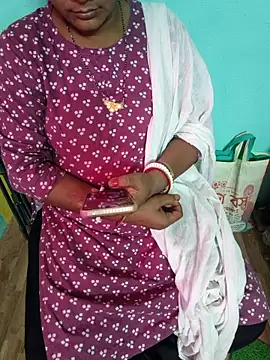 Snapshot of desi_boudi87 chatting on May 2026 03:28:01 AM desi boudi87 online show from May 2026 03:28:01 AM