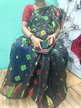 Snapshot of desi_boudi87 chatting on October 2025 12:40:02 PM desi boudi87 online show from October 2025 12:40:02 PM
