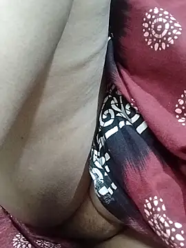 Snapshot of desi_boudi87 chatting on February 2026 05:16:02 AM desi boudi87 online show from February 2026 05:16:02 AM