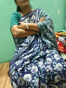 Snapshot of desi_boudi87 chatting on February 2026 10:48:02 AM desi boudi87 online show from February 2026 10:48:02 AM