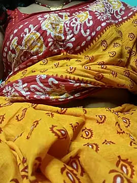 Snapshot of desi_boudi87 chatting on September 2025 05:44:01 PM desi boudi87 online show from September 2025 05:44:01 PM