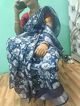 Snapshot of desi_boudi87 chatting on October 2025 12:08:01 PM desi boudi87 online show from October 2025 12:08:01 PM
