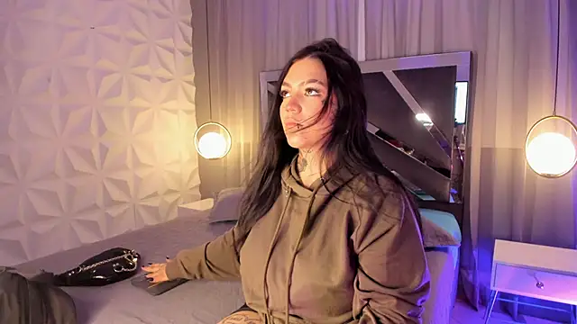 MAGIC TESSA online show from October 2025 07:37:01 PM