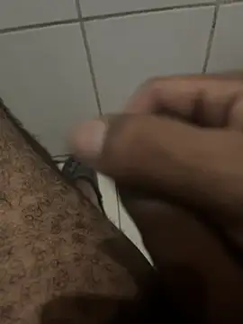 FromVnz online show from October 2025 05:58:02 PM