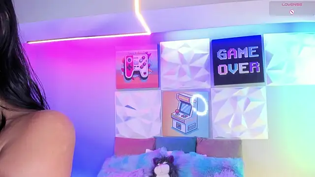 LindaWz  online show from November 2025 04:27:02 AM