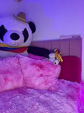 LindaWz  online show from June 2026 08:43:02 AM