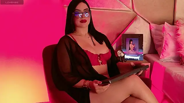 Catalina-Malave online show from November 2025 12:44:01 AM