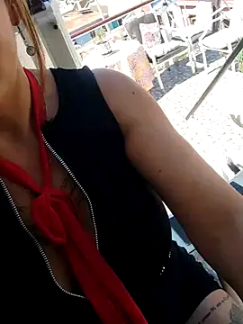 Snapshot of Gatithaaa chatting on February 2026 06:10:02 PM Gatithaaa online show from February 2026 06:10:02 PM