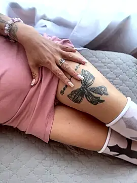 Snapshot of Gatithaaa chatting on January 2026 02:13:01 PM Gatithaaa online show from January 2026 02:13:01 PM