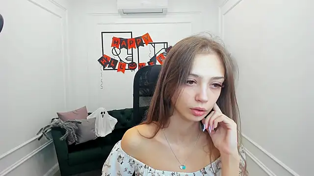 EmilyGraydis online show from October 2025 04:45:01 AM