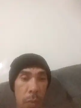 Snapshot of Shawnzinho chatting on April 2026 08:44:02 PM Shawnzinho online show from April 2026 08:44:02 PM