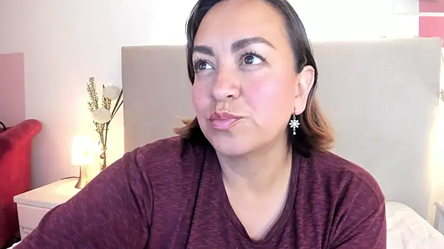 Angel Velvet online show from February 2026 05:02:02 PM