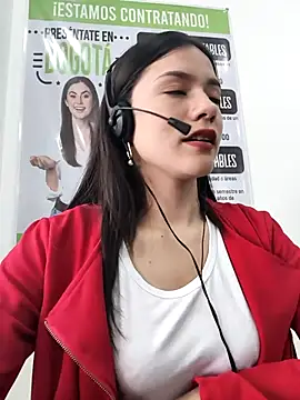 Snapshot of CHARLOTTE__05 chatting on November 2025 12:53:02 PM CHARLOTTE 05 online show from November 2025 12:53:02 PM