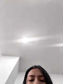 Snapshot of CHARLOTTE__05 chatting on November 2025 12:09:01 PM CHARLOTTE 05 online show from November 2025 12:09:01 PM