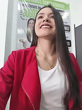 Snapshot of CHARLOTTE__05 chatting on November 2025 12:05:02 PM CHARLOTTE 05 online show from November 2025 12:05:02 PM