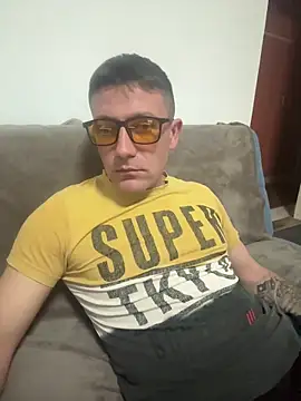 Snapshot of GsprDniel4 chatting on December 2025 08:03:01 PM GsprDniel4 online show from December 2025 08:03:01 PM