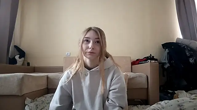 Nymera flare online show from November 2025 06:46:02 AM