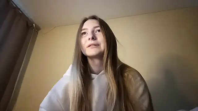 Nymera flare online show from November 2025 06:24:02 AM