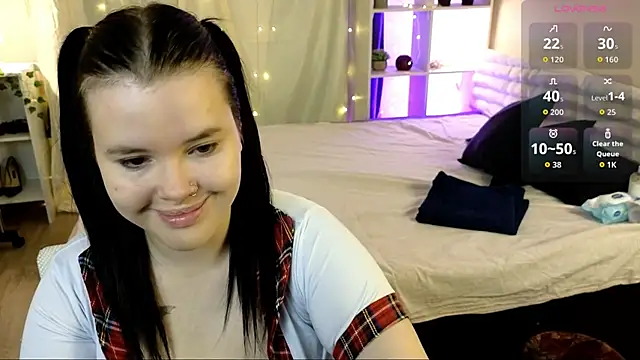 Snapshot of Viola_Bun chatting on October 2025 10:39:01 AM Viola Bun online show from October 2025 10:39:01 AM