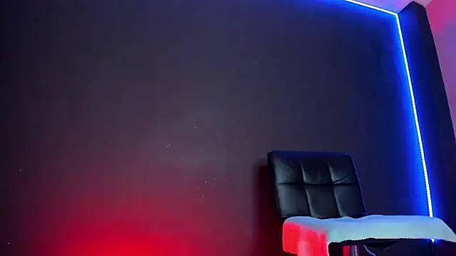 Boss Domiinator online show from March 2026 12:36:01 PM