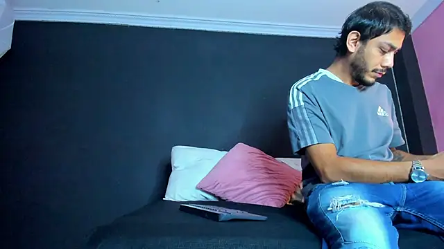 Boss Domiinator online show from March 2026 12:28:02 PM