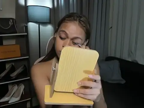 Snapshot of Seductive_Margaux chatting on December 2025 08:31:02 AM Seductive Margaux online show from December 2025 08:31:02 AM