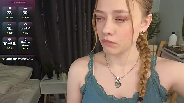 HollieCollelo online show from January 2026 03:24:02 AM