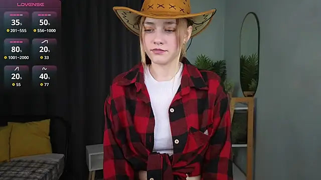 HollieCollelo online show from October 2025 03:07:02 AM