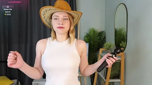 HollieCollelo online show from November 2025 03:21:02 AM