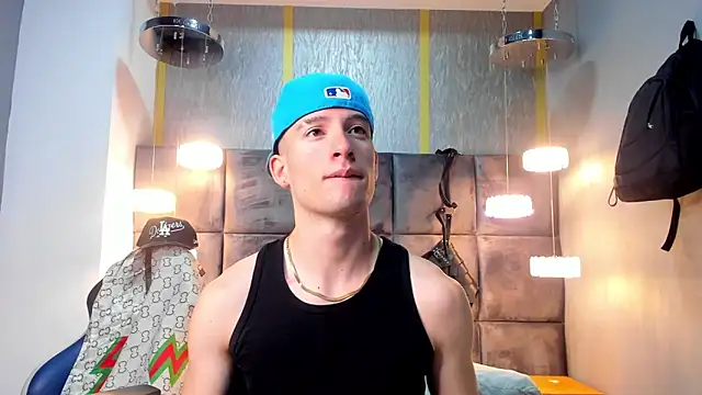 HunterHeat  online show from March 2026 12:09:01 PM