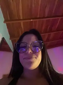 alilith online show from November 2025 06:33:02 PM