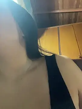 alilith online show from November 2025 09:07:01 PM